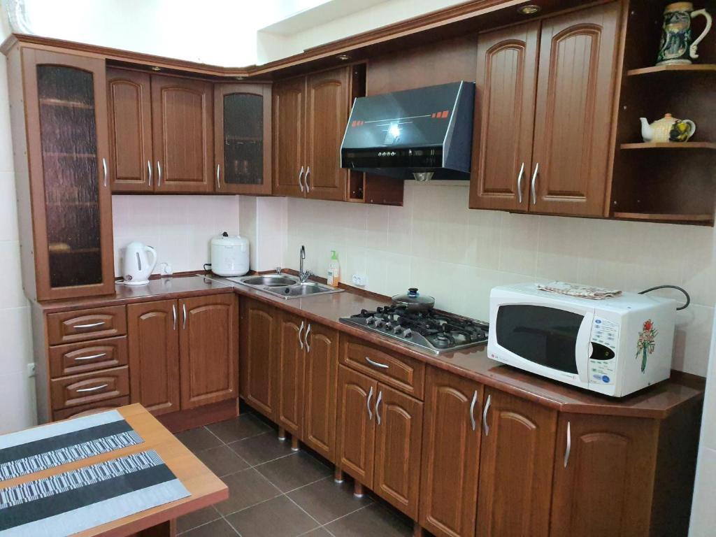 Genny aparment in the center city, Biškek