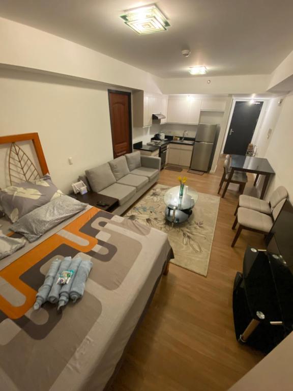 Abreeza chills place T2-2720 — Hotel in Davao City
