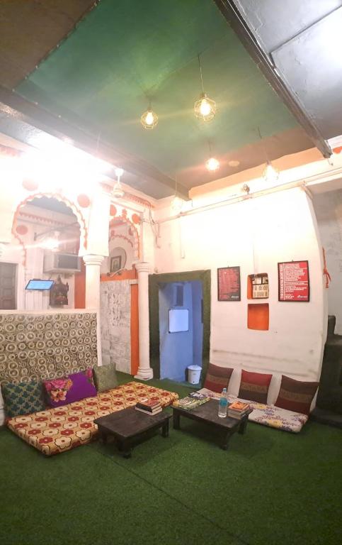 Yogg Hostel photo