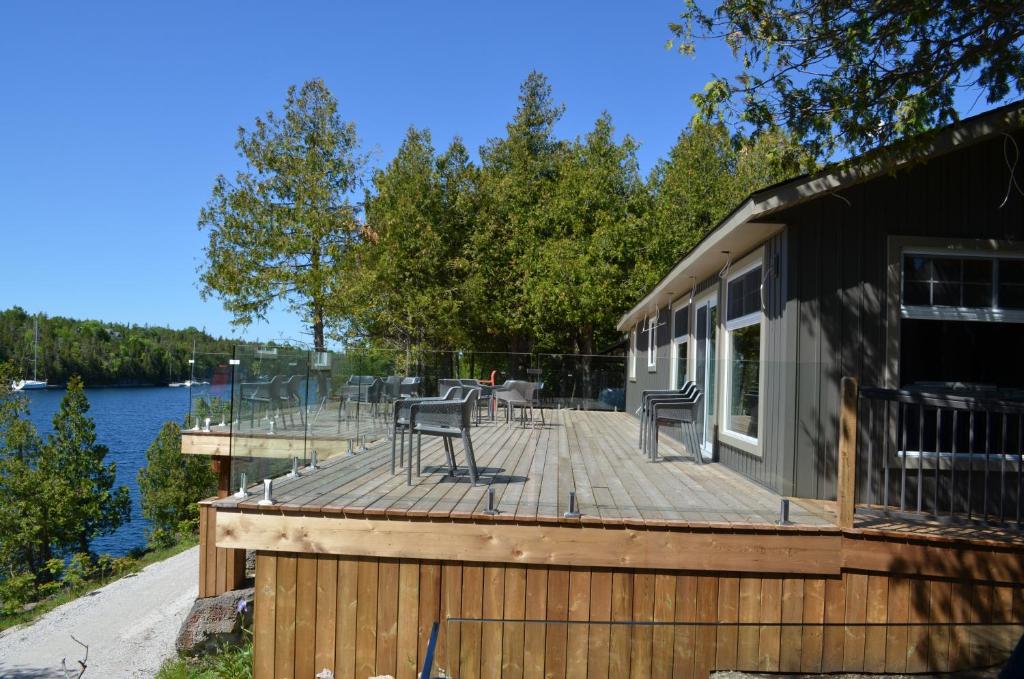 Big Tub Resort & Marina photo