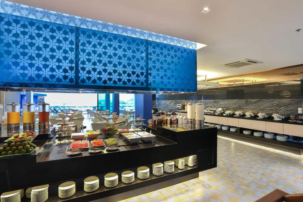 Phuket The Yama Hotel Phuket dining