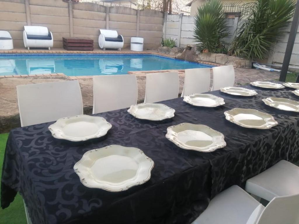 The Signature Guesthouse, Roodepoort