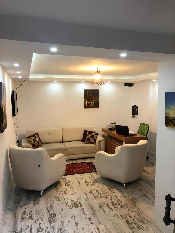 BLUE ROYAL HOTEL — Hotel in İstanbul