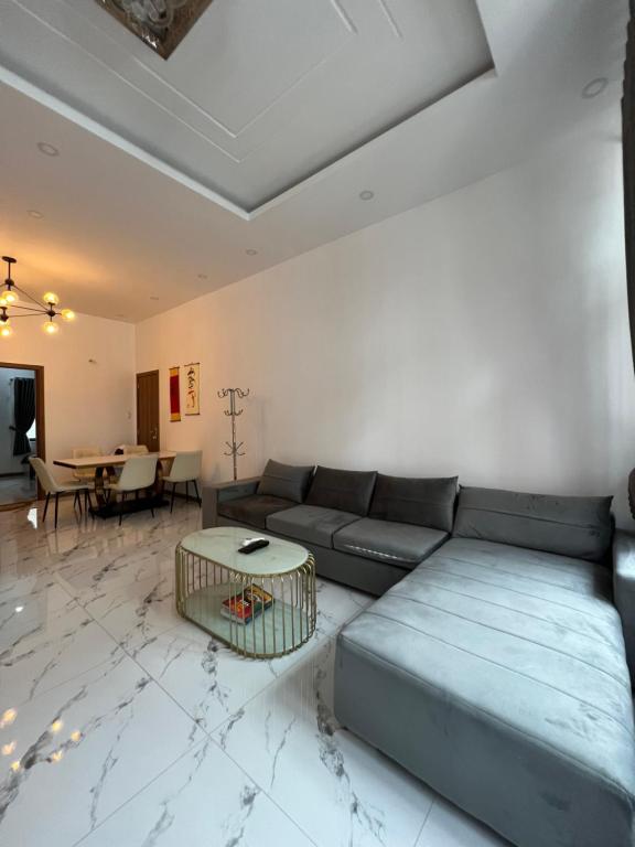 Aloha Homestay "5 bedrooms - 1 kitchen - 1 terrace"