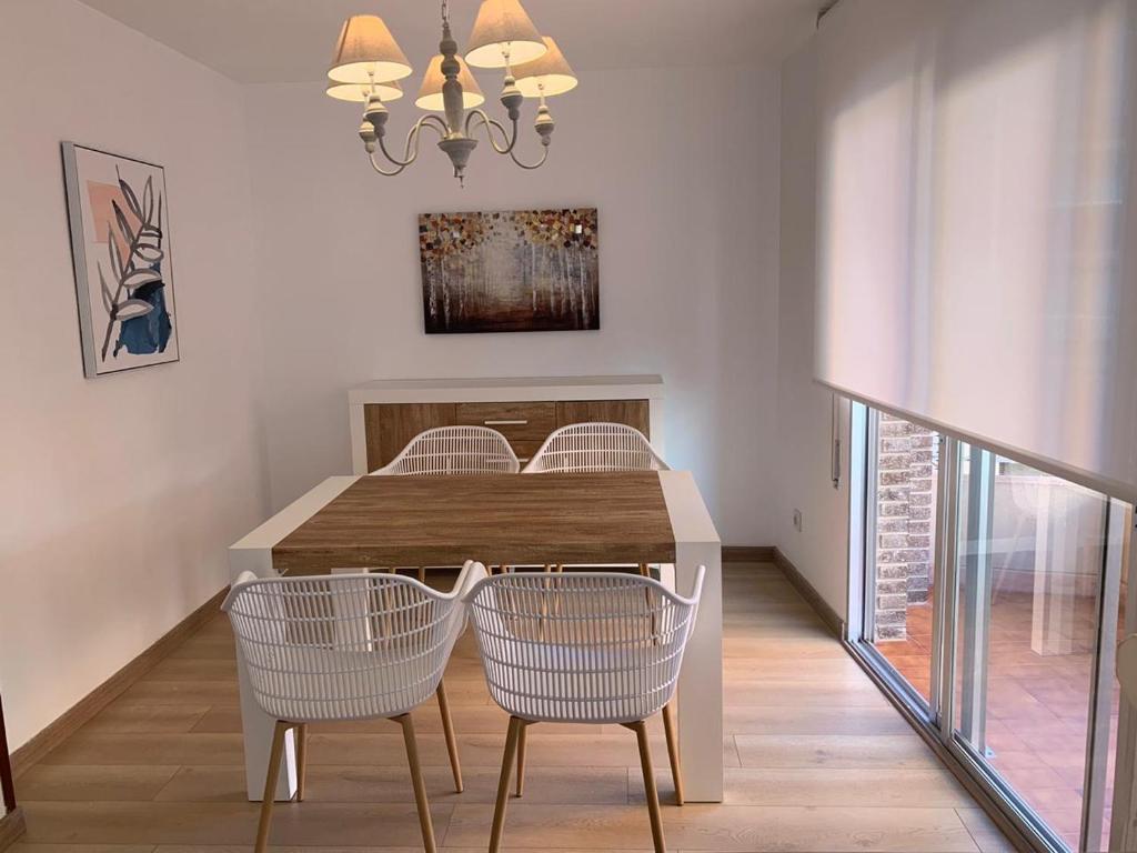 Acogedor y Espacioso apartamento en Alicante photo