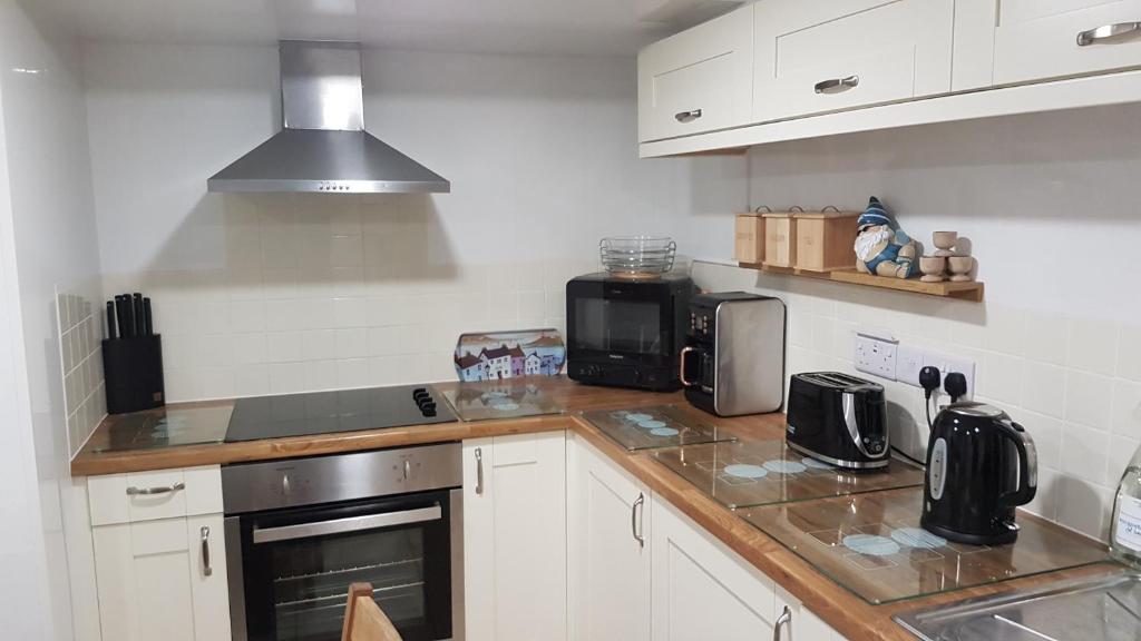 Cheerful Fisherman's Cottage, St Ives photo 4