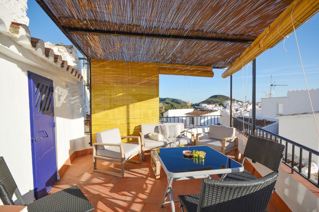 Casa Rosario, Frigiliana Large Historic Townhouse with Amazing Roof terrace HansOnHoliday Rentals - 5