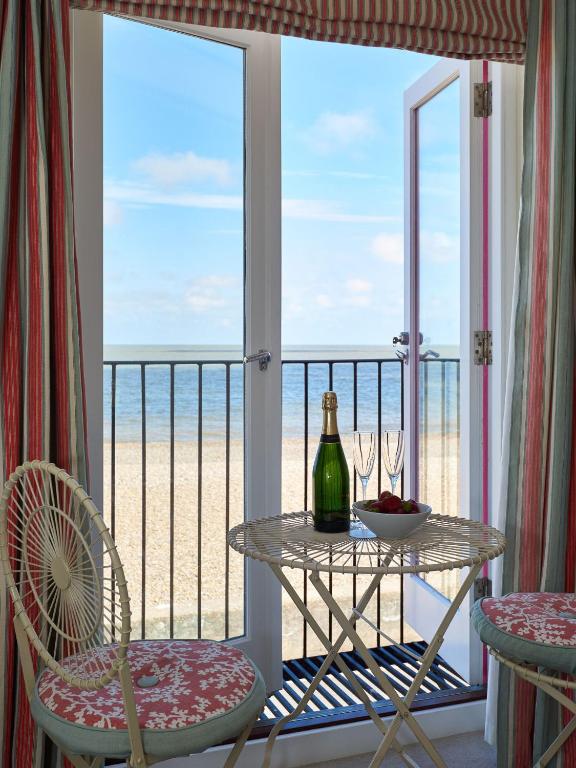 Magenta - A stunning Seafront house with lovely and uninterrupted Beach Views - Aldeburgh Coastal Cottages, Aldeburgh