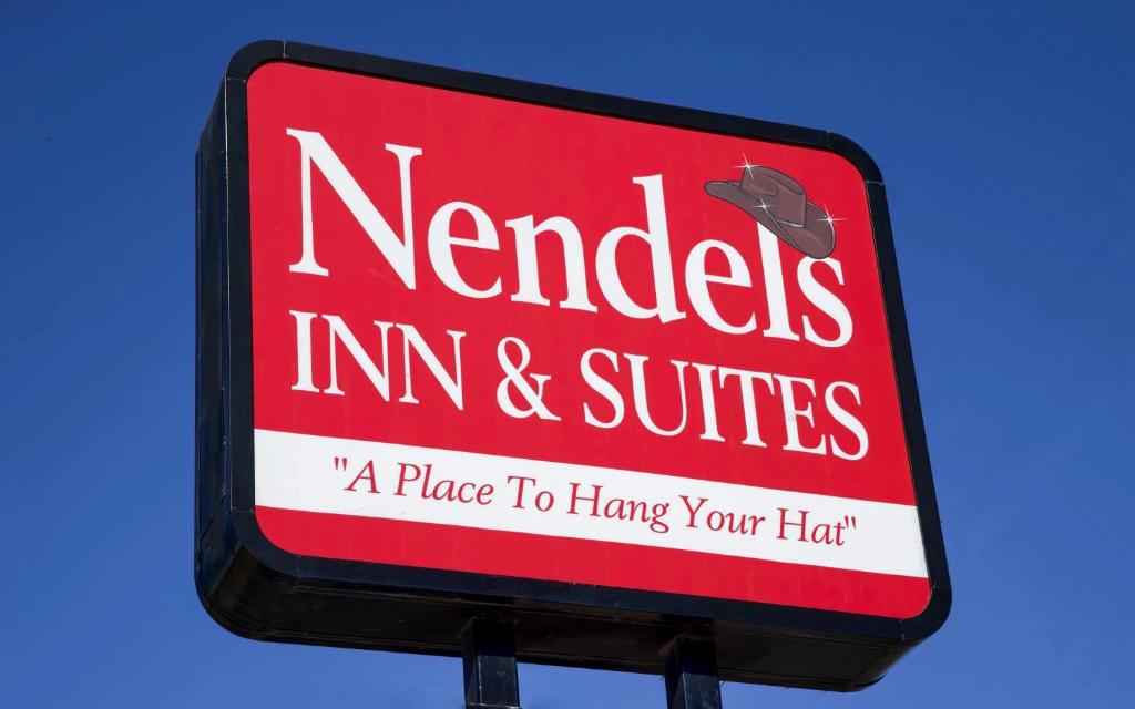 Nendels Inn &amp; Suites Dodge City Airport — Hotel in Dodge City (KS)