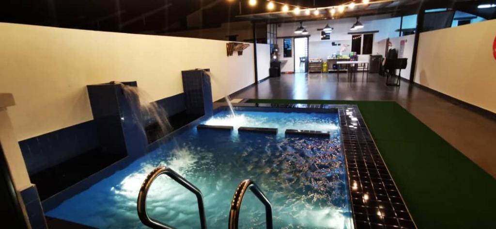 Bahagia 137 homestay with Private Pool photo