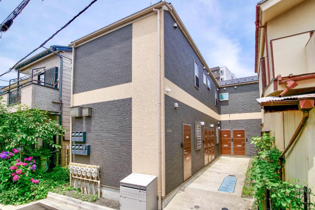 Triphome Tateishi New open/2 single beds/big table/300M WiFi