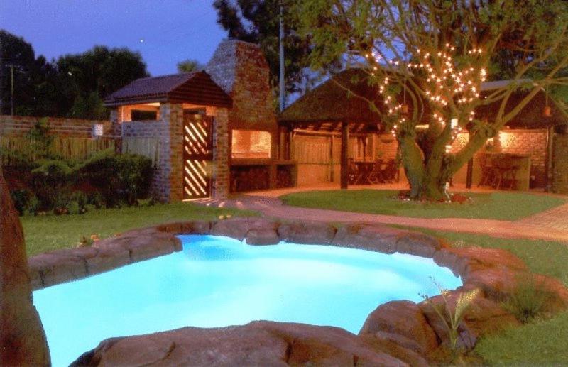 Treetops Guesthouse photo