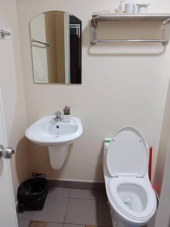 AVIDA ATRIA T2-F ,5mins TO FESTIVE WALK AND 4 MINS TO ILOILO CONVENTION CENTER photo
