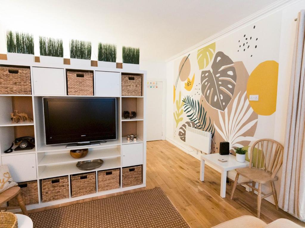 Pass the Keys West End Studio Kelvingrove Park Museum, Glasgow