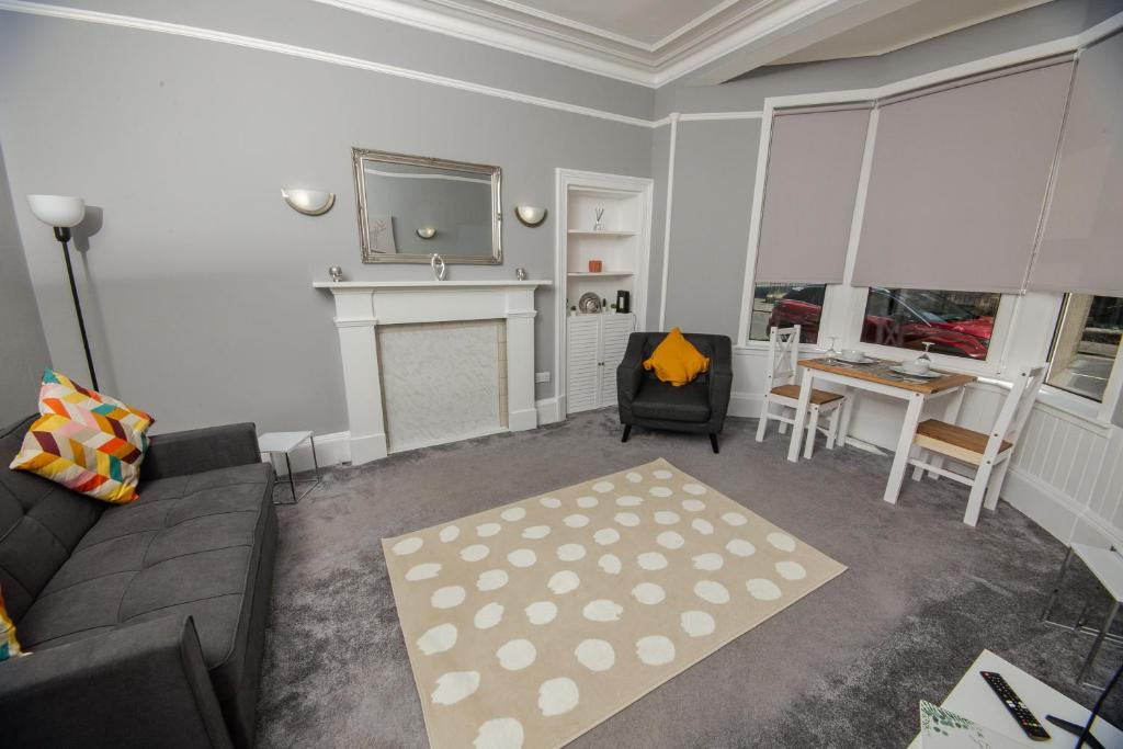 Bonhill Getaway, Dumbarton