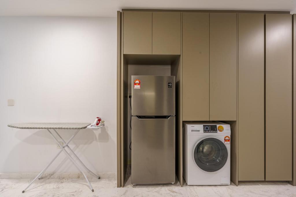 Yemala Suites at Eaton Residence photo