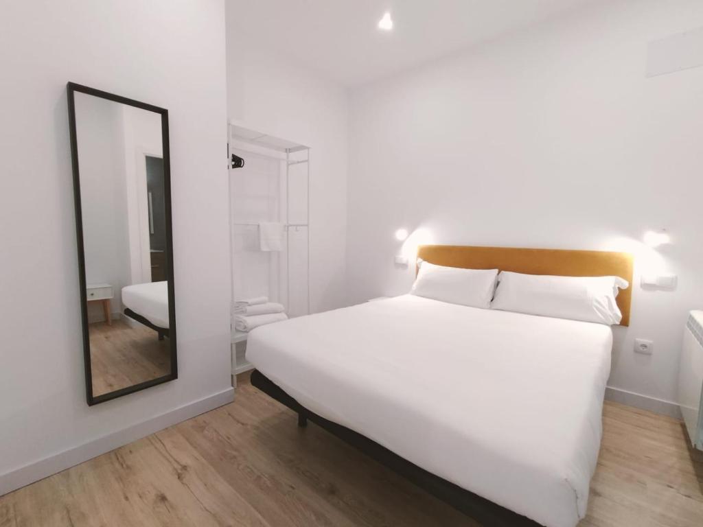 Apartamentos La Brava by gaiarooms - 2