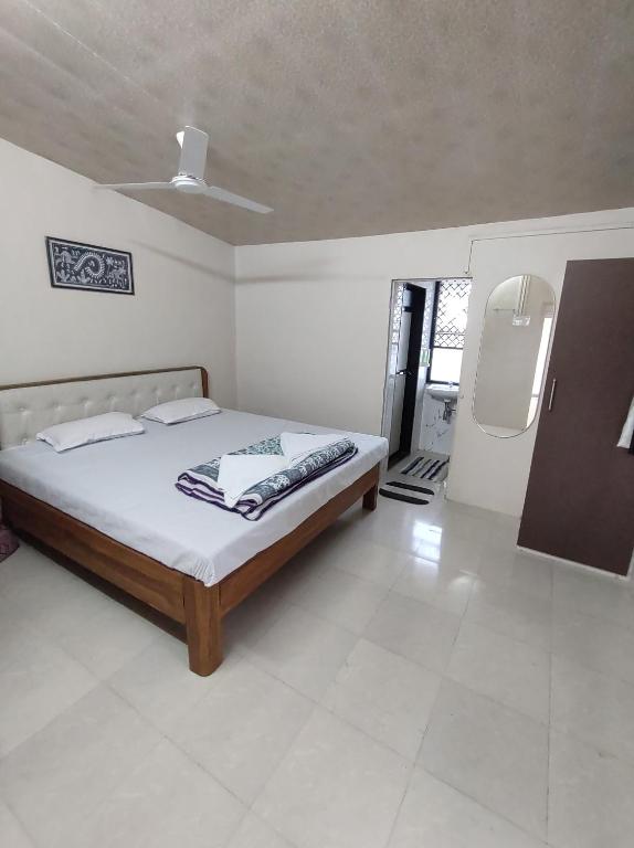 Gulmohor by Tour de Tribe, Jawhār