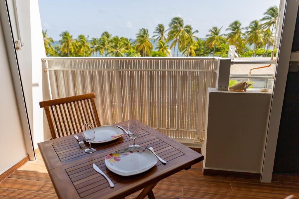 Ti Studio Alizé face à la plage, Le Moule