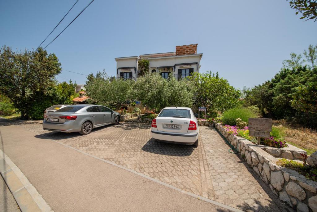 Apartments and rooms by the sea Vrsi - Mulo, Zadar - 5848 photo