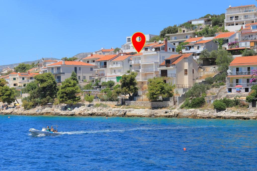 Apartments by the sea Okrug Donji, Ciovo - 19974, Okrug Gornji