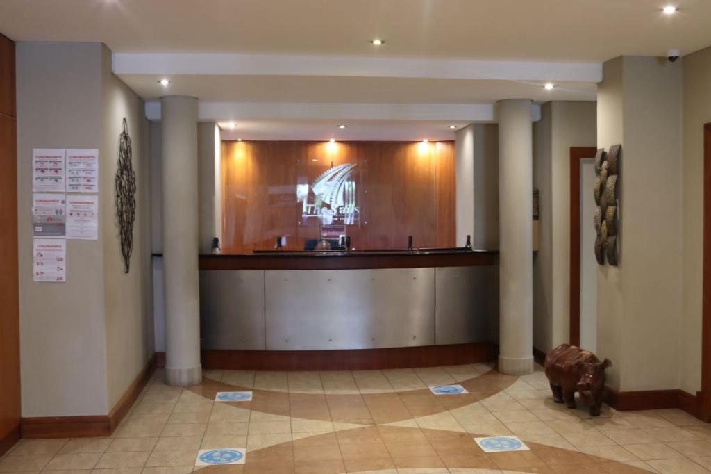 THE SAILS - SEA VIEW Apartment 2 Sleeper - POINT WATERFRONT photo
