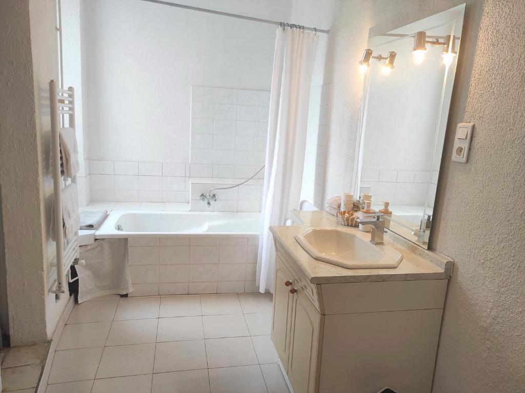 Logis Hotel Restaurant Gite La Bastide du Vebron photo