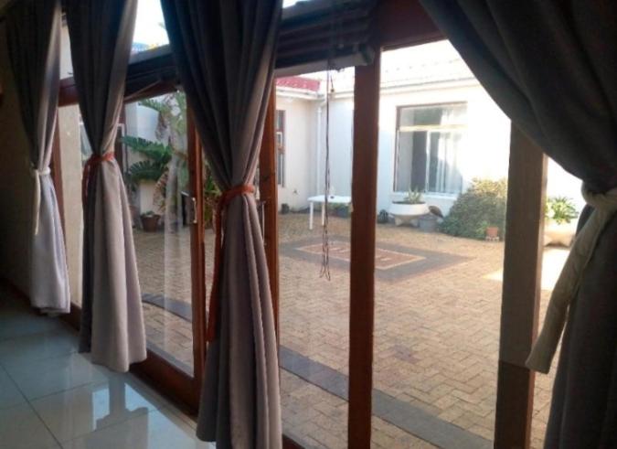 Gordon's Guesthouse photo