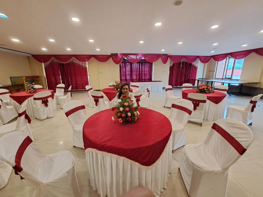 Banquet hall