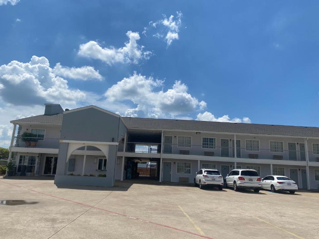 Super 8 by Wyndham Terrell photo