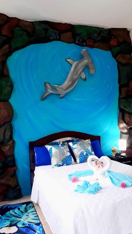 Galarous island — Hotel in Galapagos