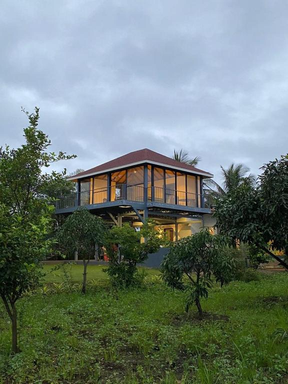Shakuntala Farms - Rustic Farmstay with Modern Comforts — Hotel in Nashik