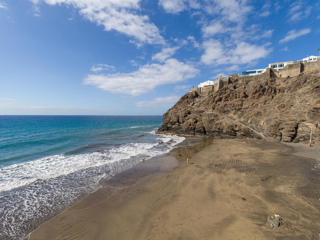 Viewpoint Over The Cliff By CanariasGetaway - 4