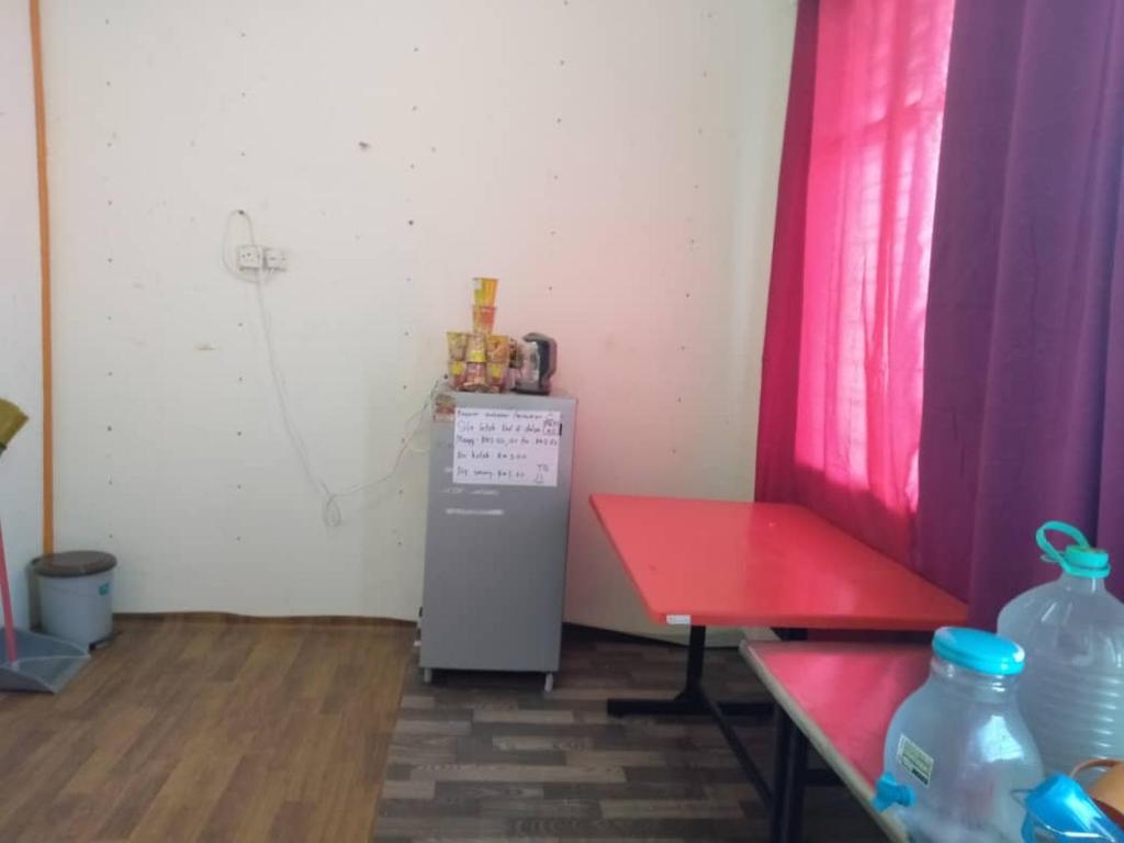 HOMESTAY CHENDERING 0189863944 photo