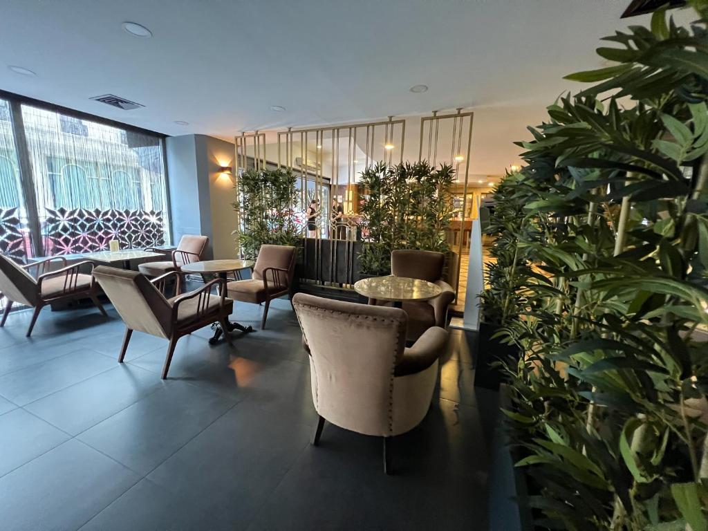 All Seasons Hotel photo