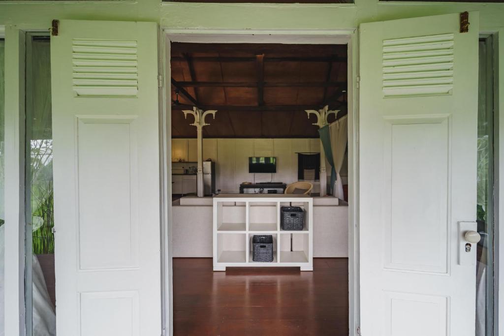 Entrance, Rumah Jembarati by Sabda in Yogyakarta