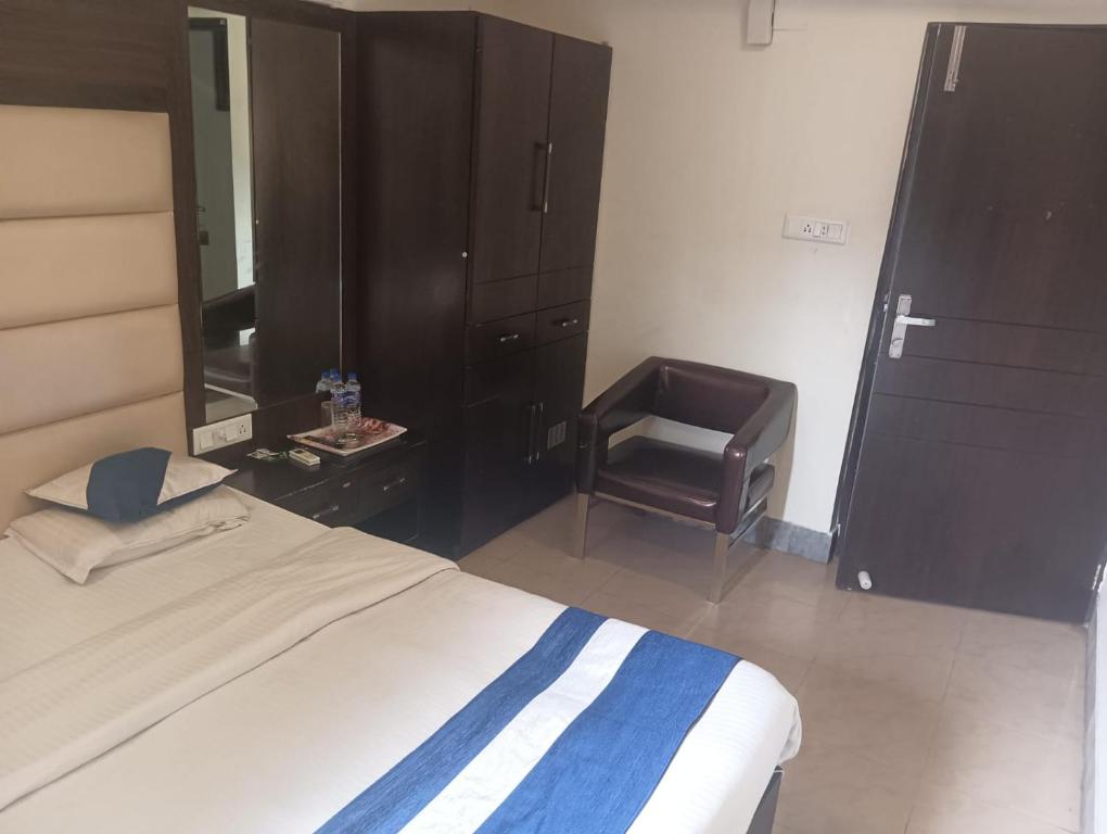 Hotel Presidency Inn photo