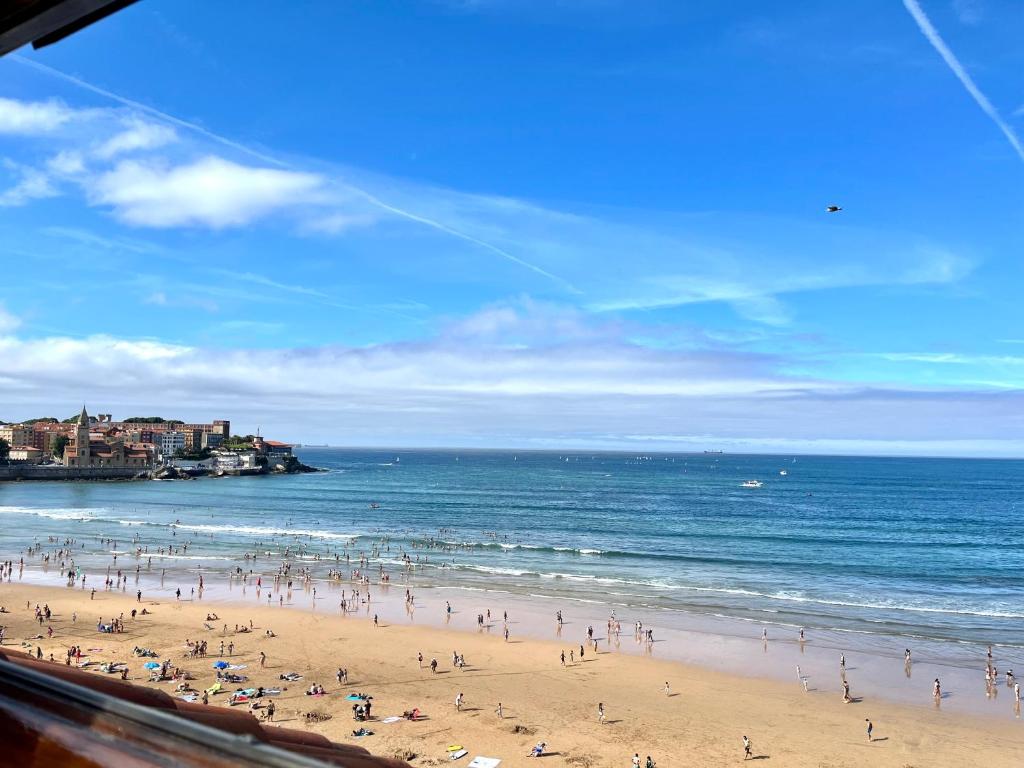 Ático primera línea Playa de San Lorenzo - 3