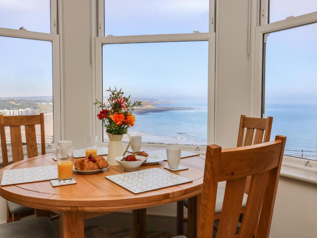 Apartment 6, Scarborough