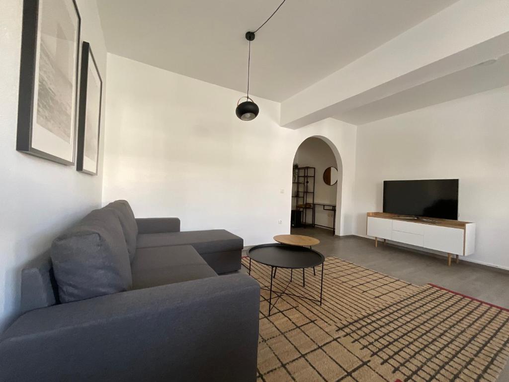 MV central, Město Rhodos