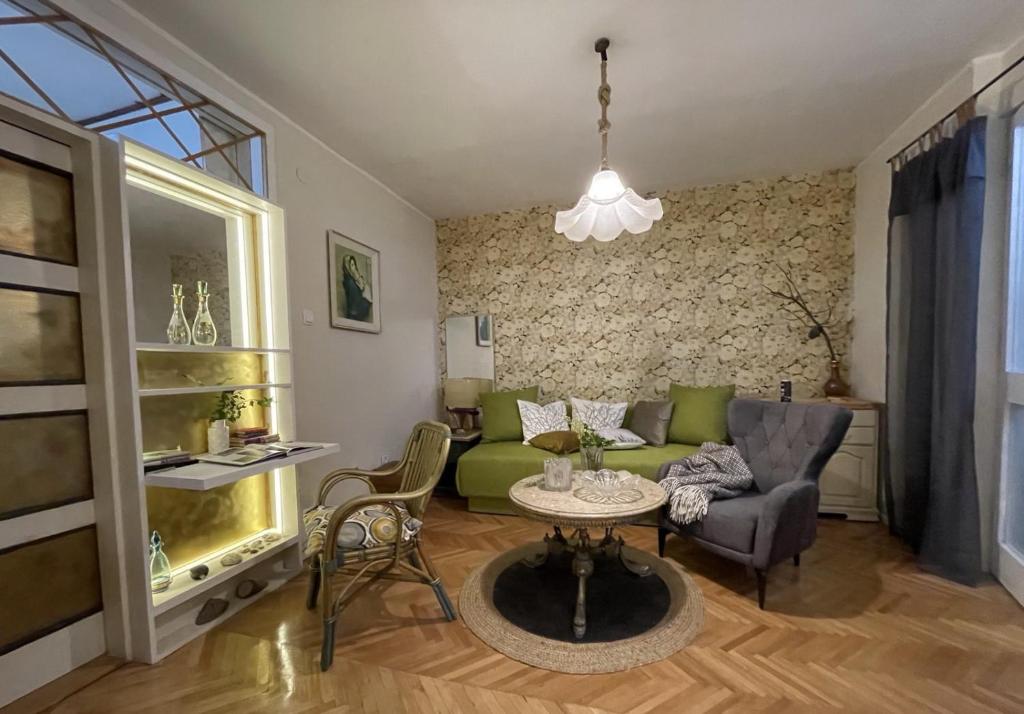 Apartment Navigator's lodging, Kotor