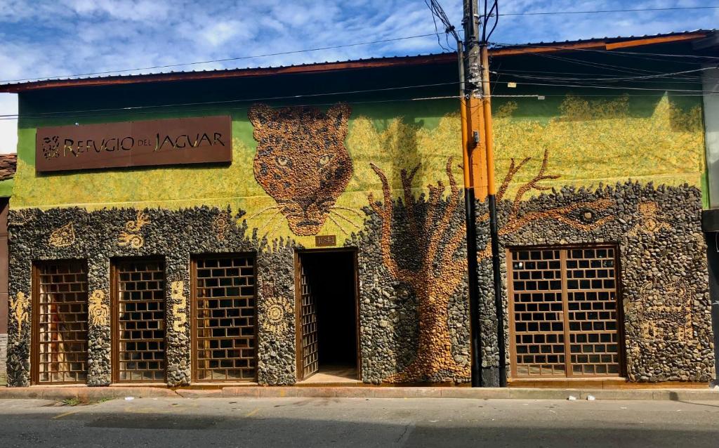 Refugio del Jaguar — Hotel in Medellín