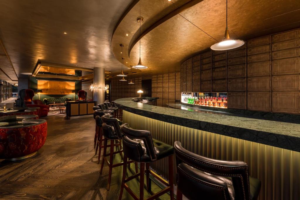 Bar/lounge