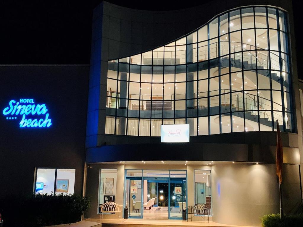Sineva Beach Hotel - All Inclusive — Hotel building in Sveti Vlas, Burgas Region