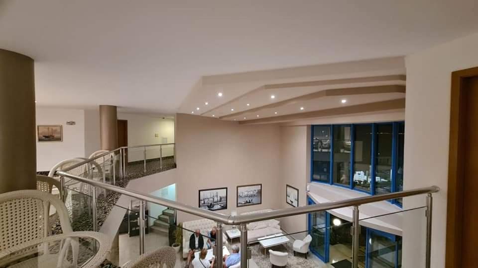 Sineva Beach Hotel - All Inclusive — Hotel building in Sveti Vlas, Burgas Region