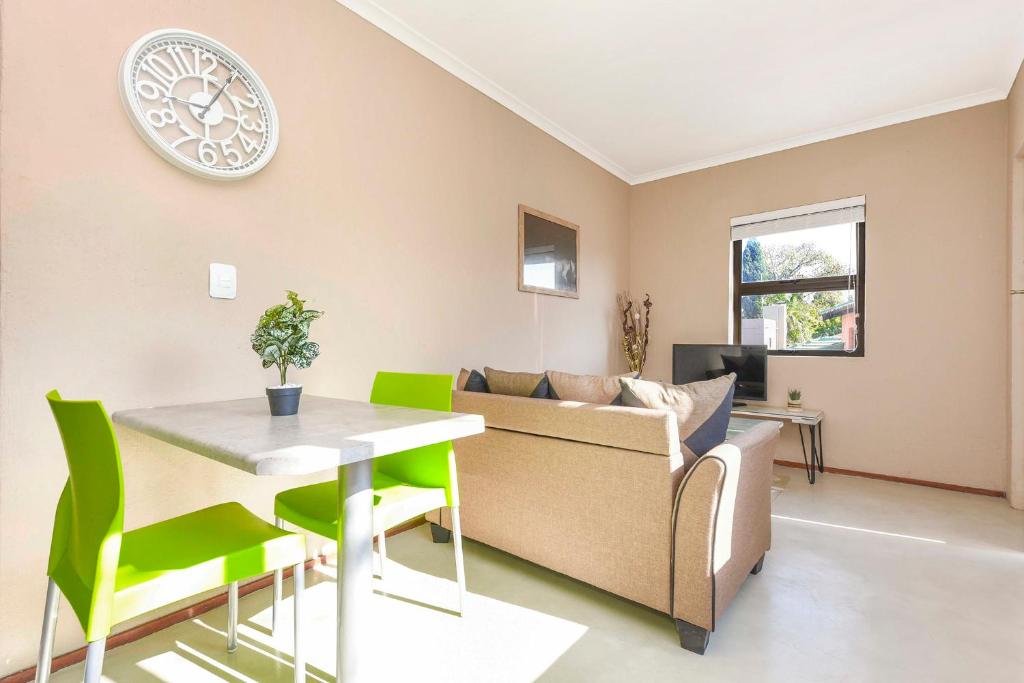 The Bay 41A, Johannesburg