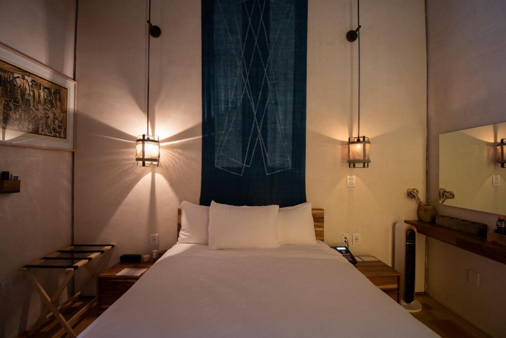 Hotel Los Amantes - 4