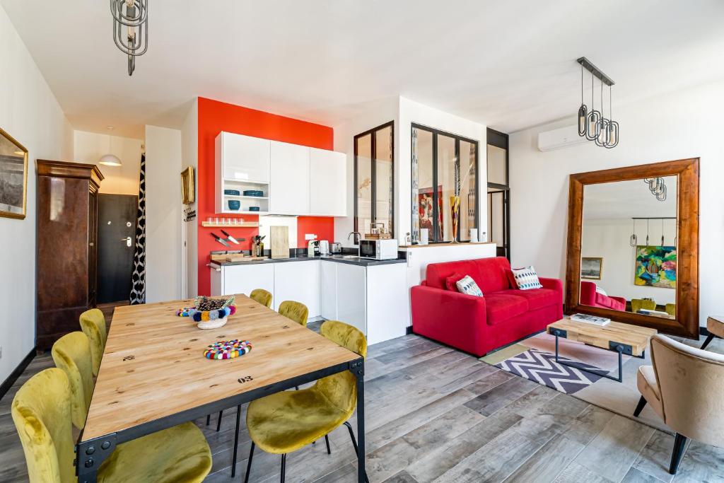 T2 Chic, Vue Vieux-Port et Notre Dame, Atypique, Calme, Clim, 48M2, Accès autonome avec code - 1