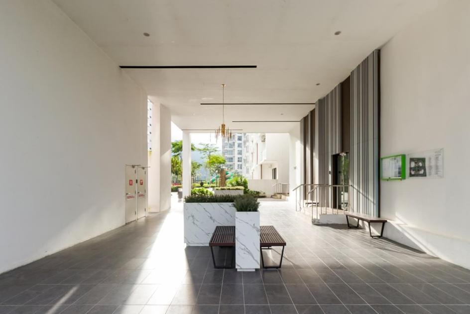 Amazing Fully Furnish Studio with Mountain View photo