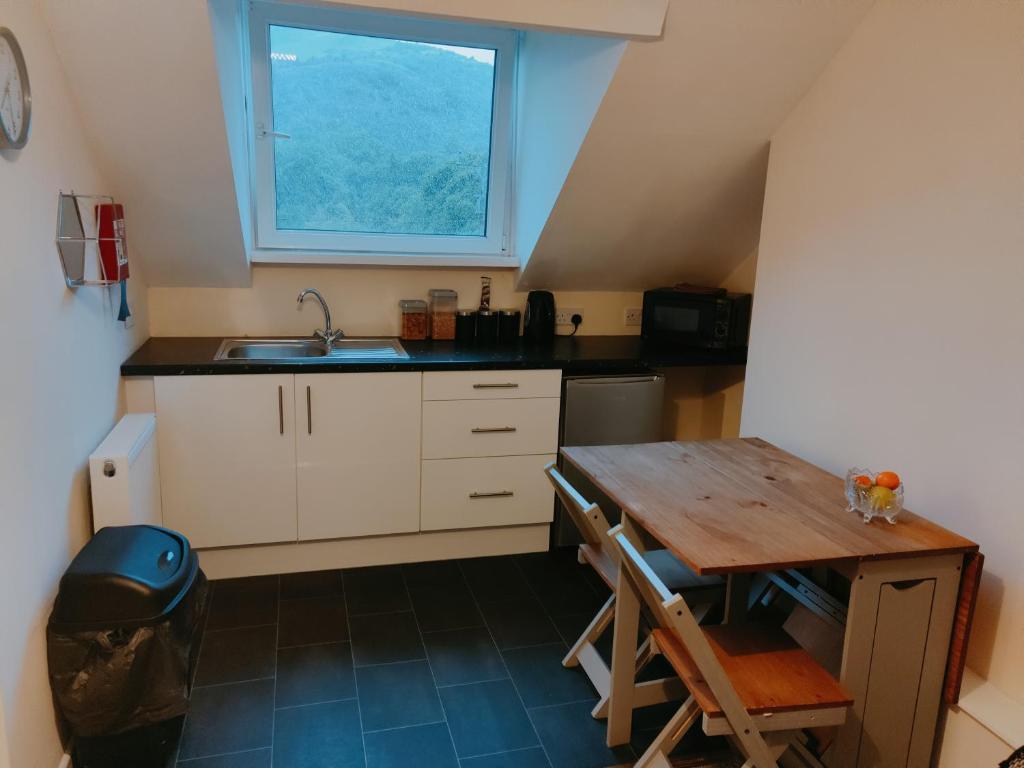 Pentre Cottage, Pen-y-cae photo 3